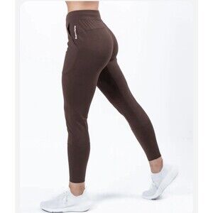 Alphalete Women's Trace High Waisted Athletic Jogger Pants, Coffee- Size Small